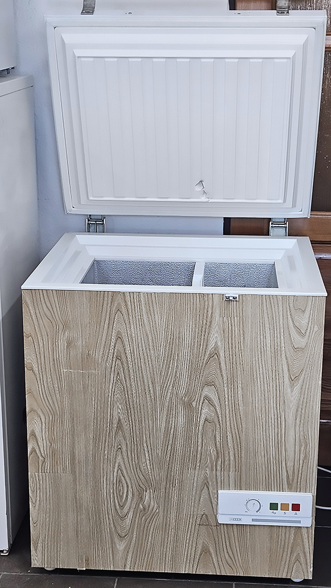 Pultový mrazák, objem 106 litrů – Mrazáky | Elektro Bazar Liberec