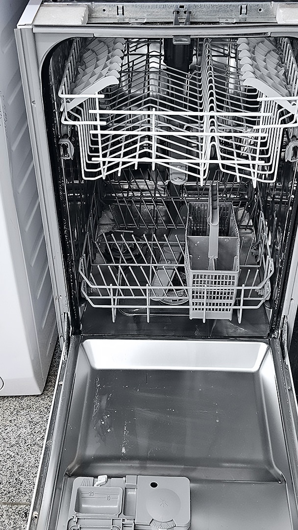 Myčka nádobí plně integrovaná WHIRLPOOL, display – Myčky nádobí | Elektro Bazar Liberec