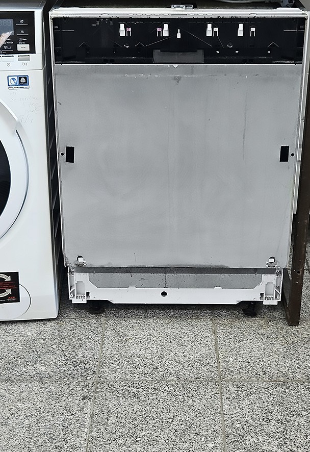 Myčka nádobí plně integrovaná SIEMENS, display – Myčky nádobí | Elektro Bazar Liberec