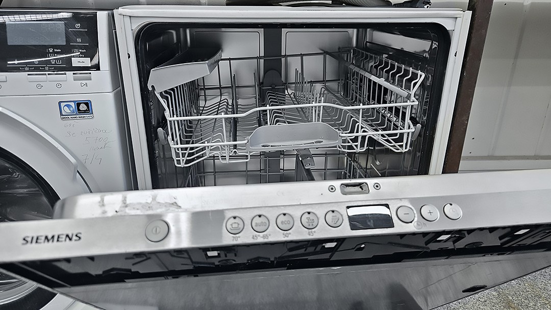 Myčka nádobí plně integrovaná SIEMENS, display – Myčky nádobí | Elektro Bazar Liberec